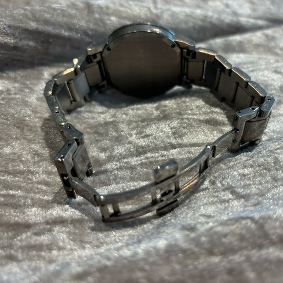 Burberry Unisex Watch - Picture 5 of 5
